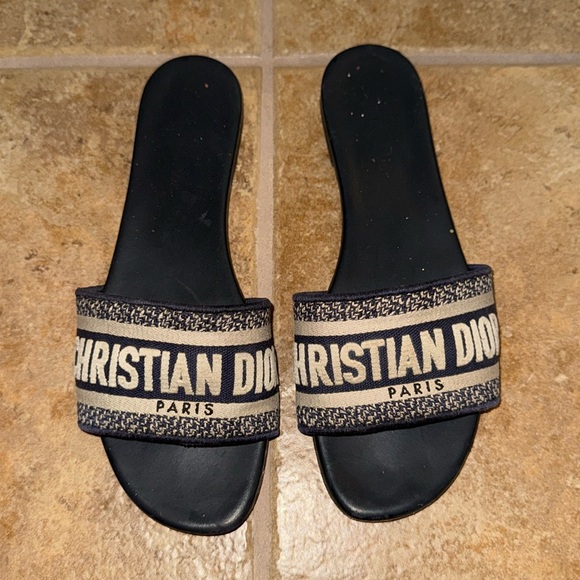 Christian Dior sway slides 38.5 - Picture 1 of 8